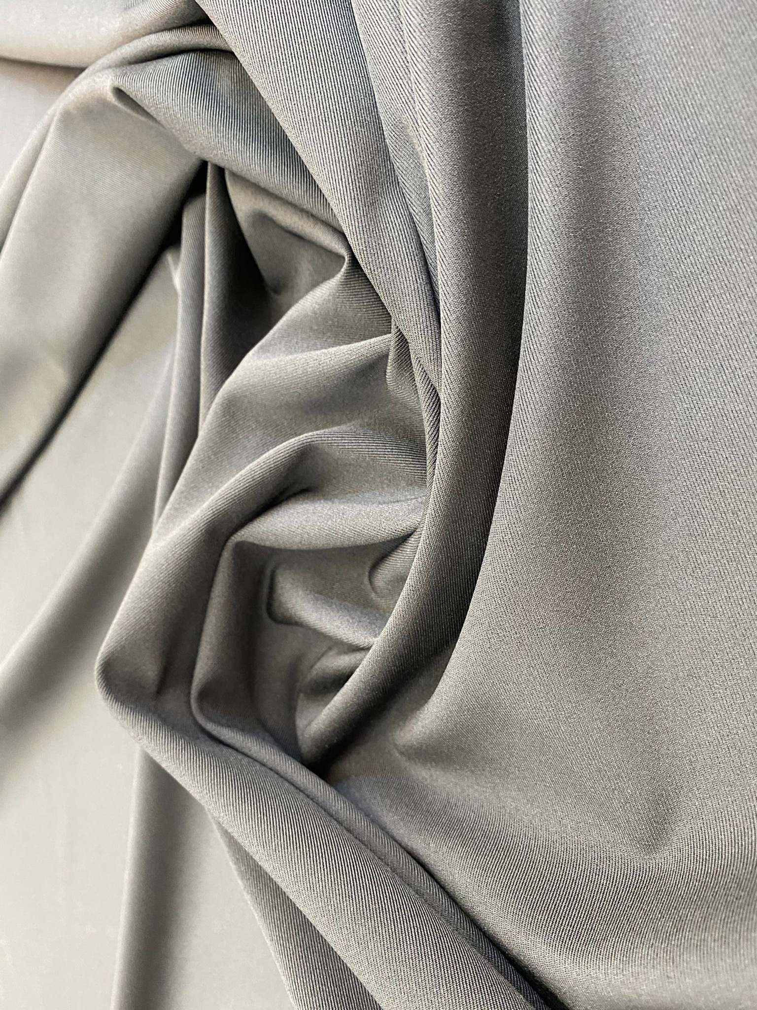 DALGIÇ DÜZ VE ŞARDONLU